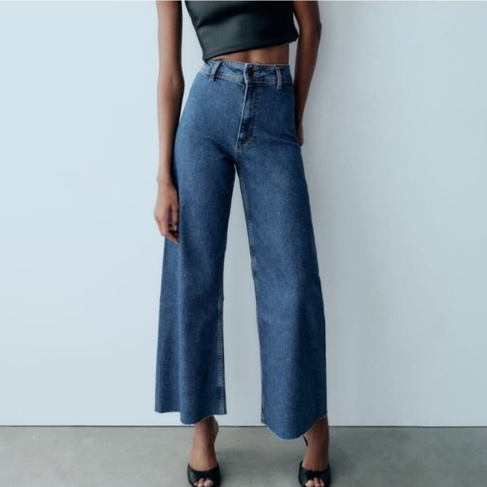 Zara High-Waist Wide Leg Jeans in Medium Blue